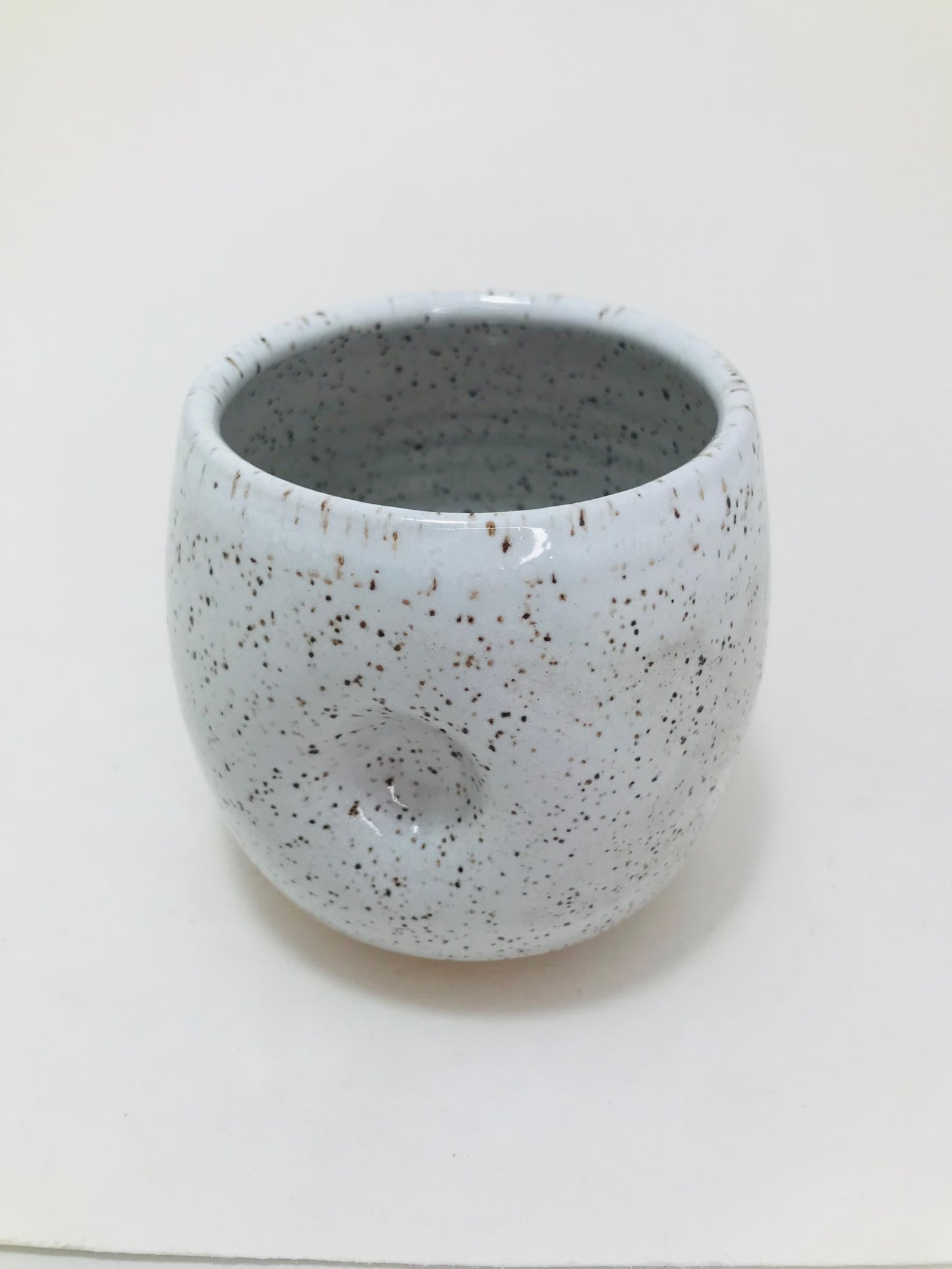 Thumb Cup #124