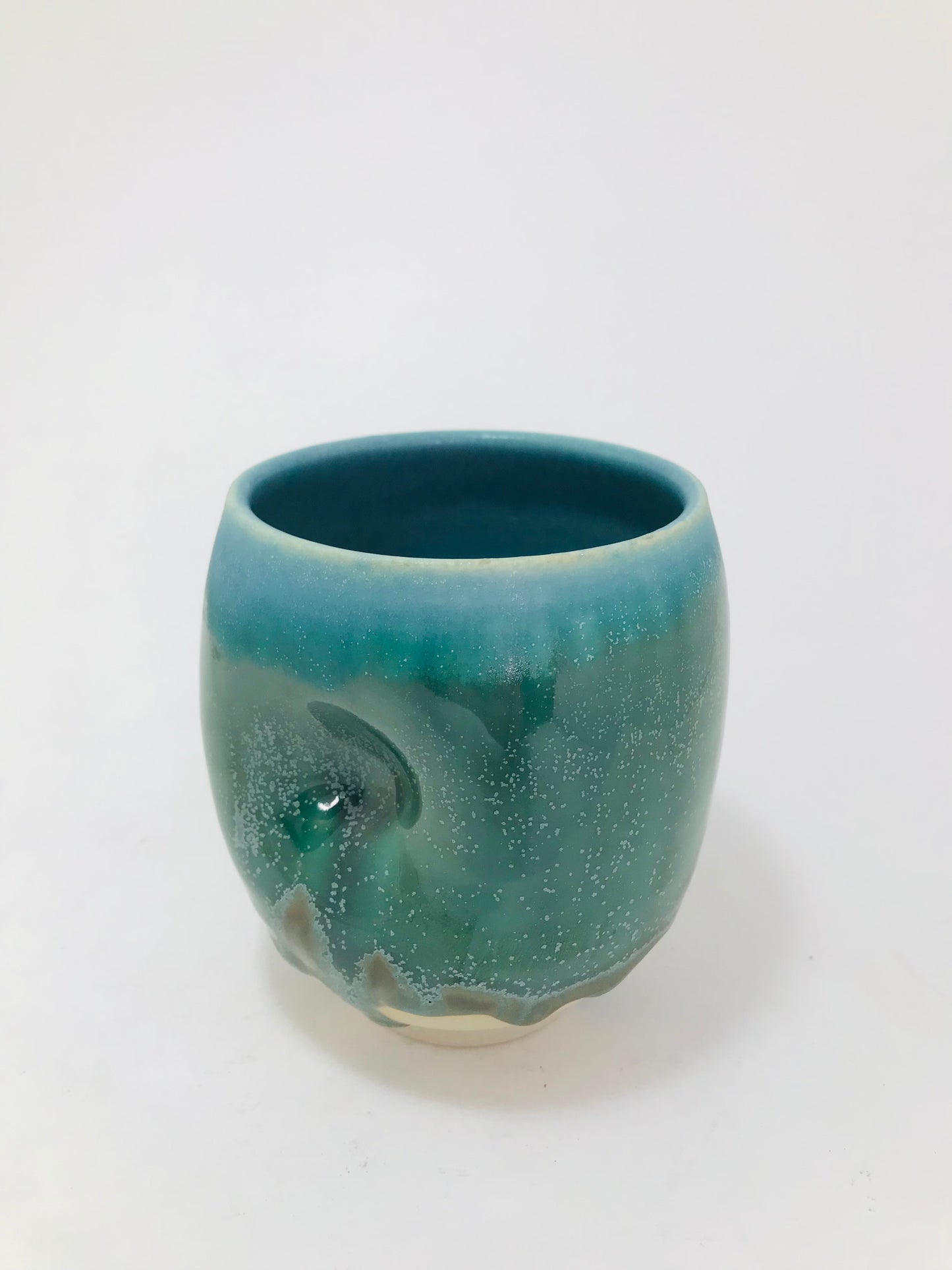 Thumb Cup #221