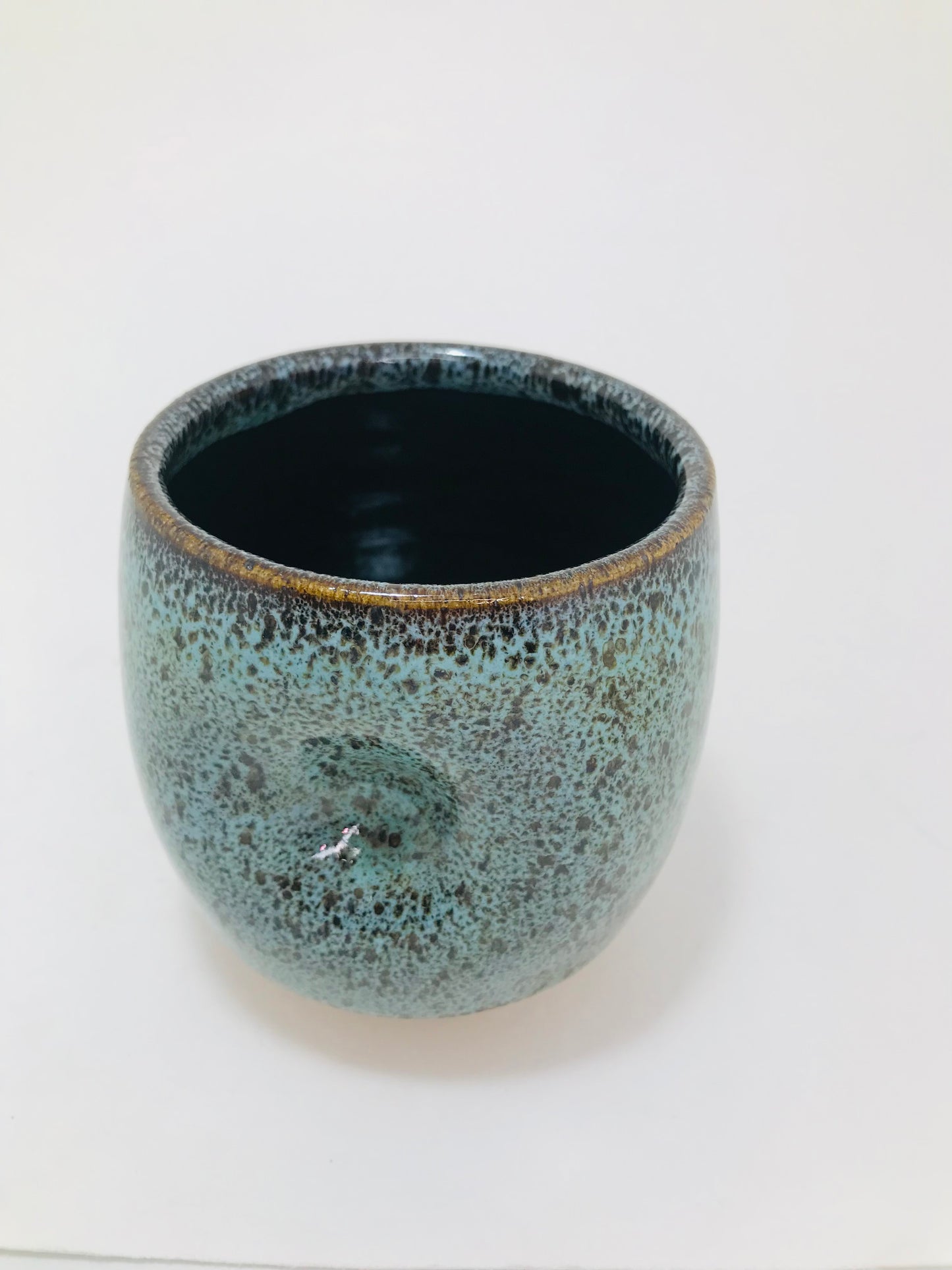 Thumb Cup #122