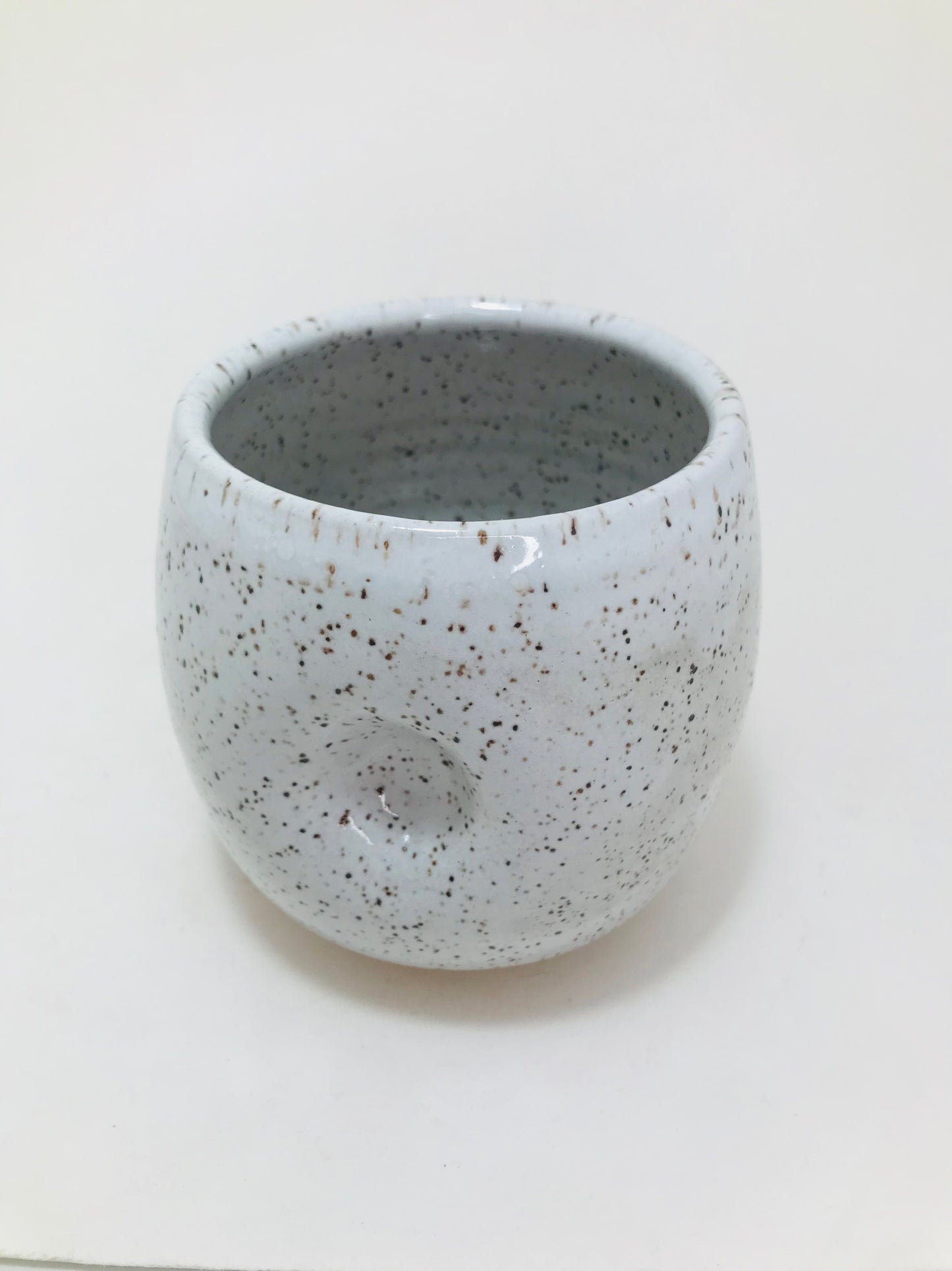 Thumb Cup #124