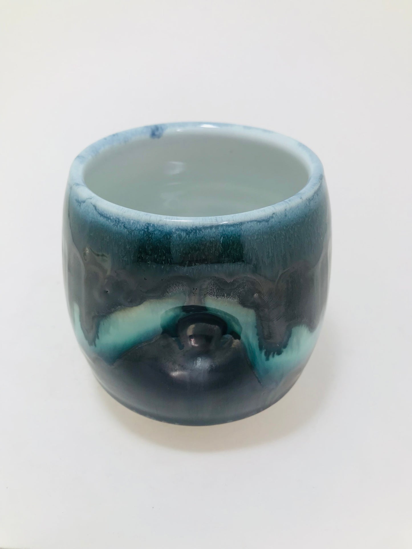 Thumb Cup #118