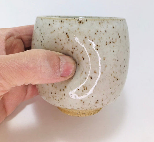 White/Speckled Thumb Cup #31