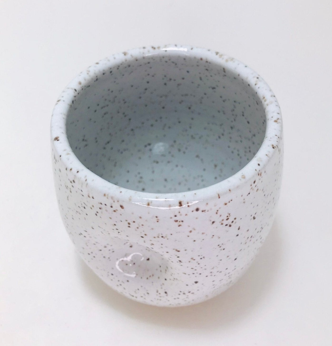 White/Speckled Thumb Cup #30