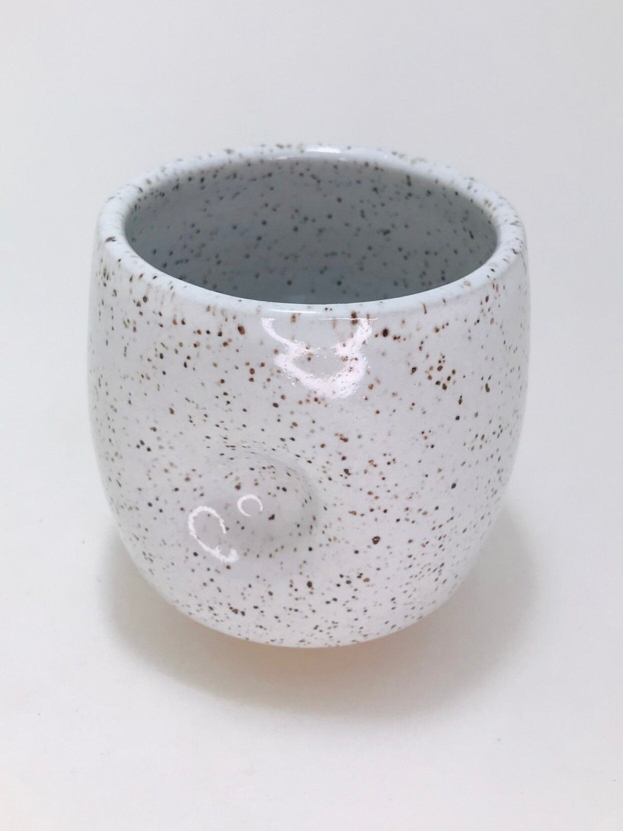 White/Speckled Thumb Cup #30